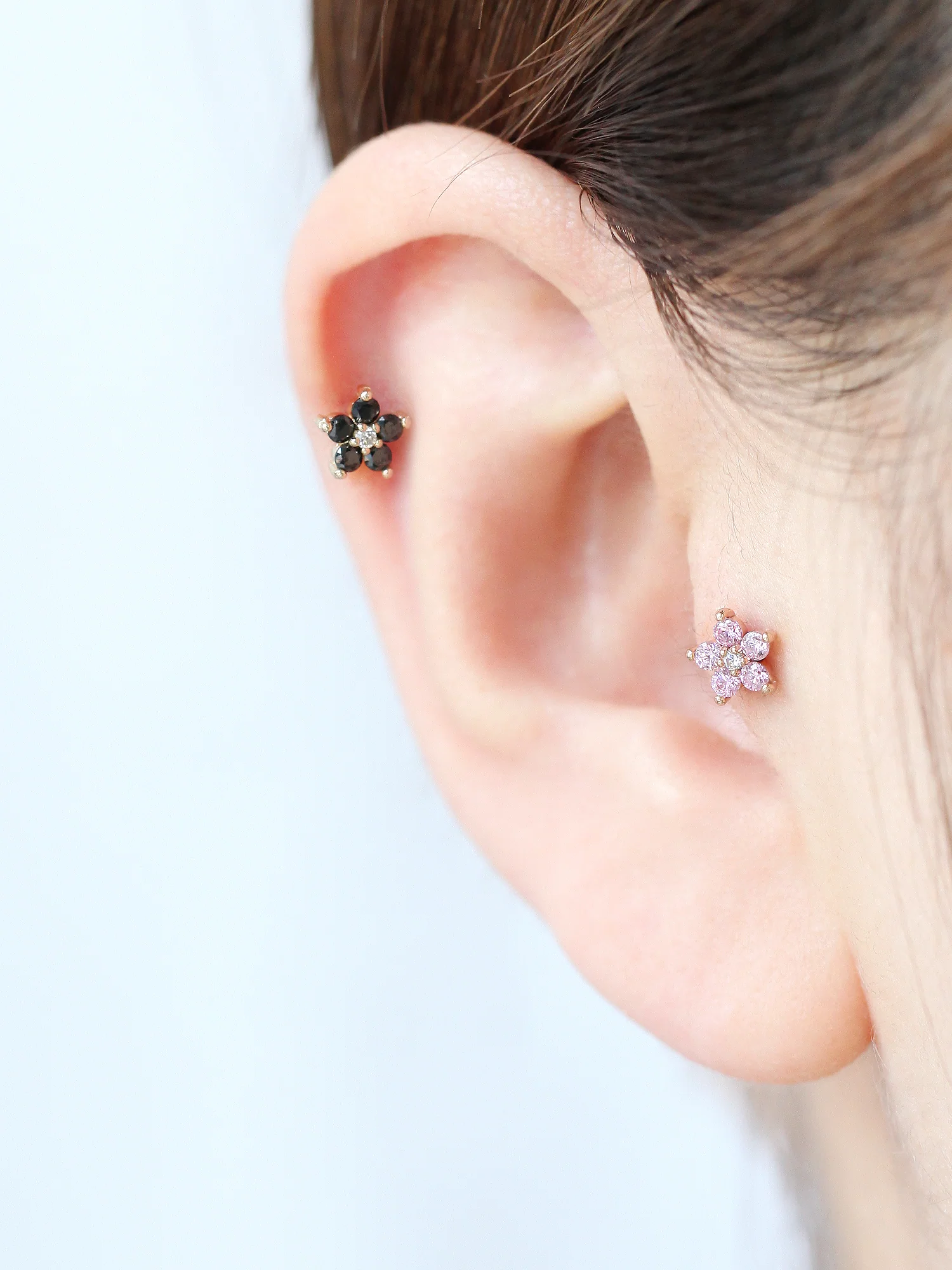 14K Gold Best Flower Labret Piercing 18G16G - Image 9