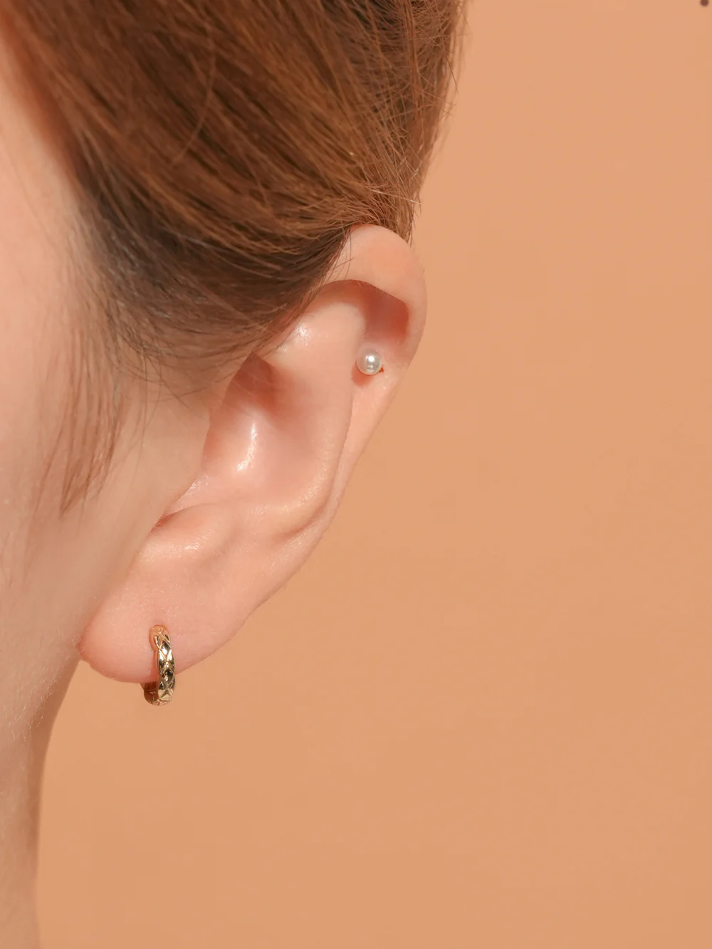 14K Gold Basic Pearl Internally Threaded Labret Piercing 20G - Image 8