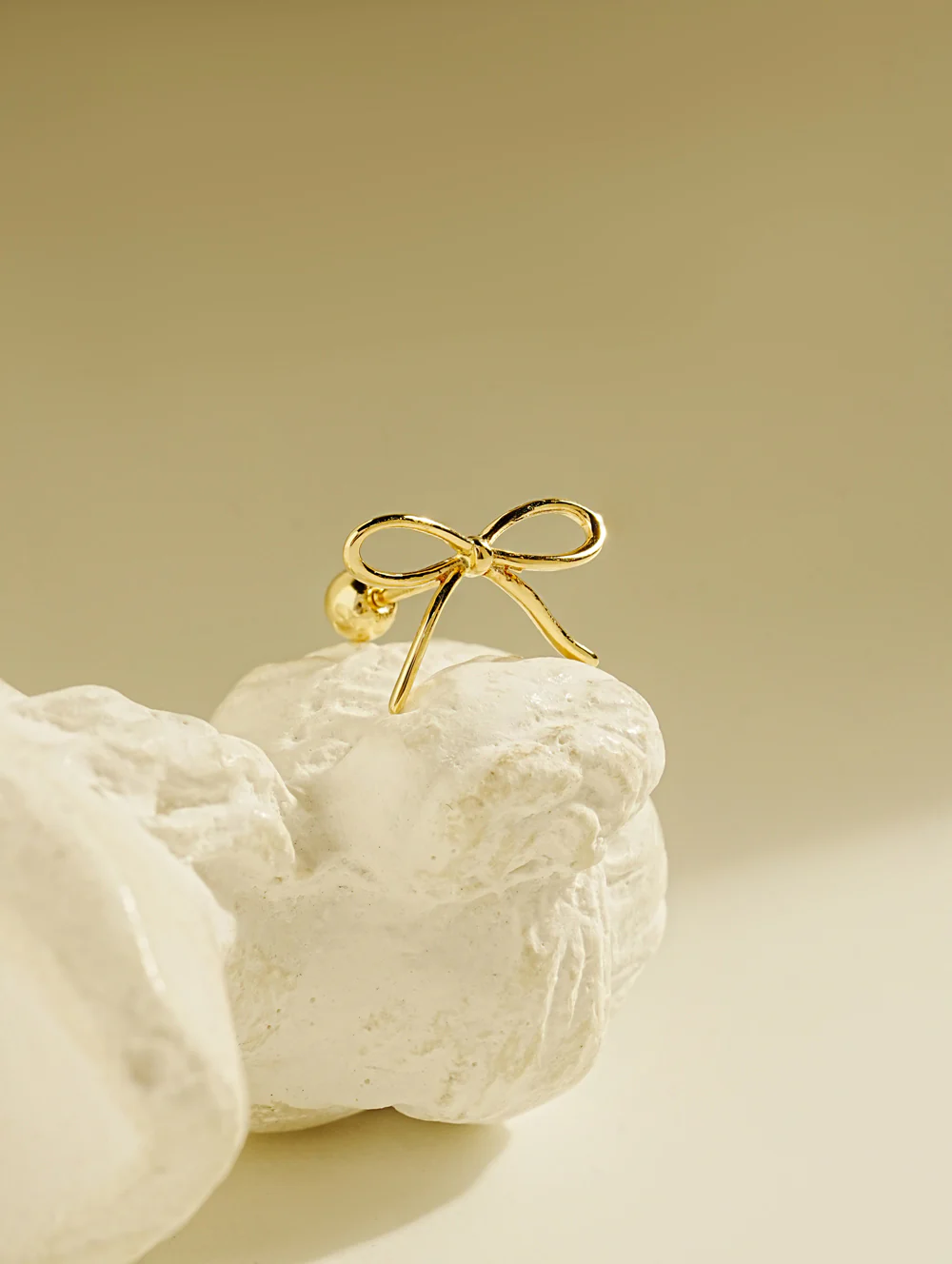 14K Gold Bird Ribbon Cartilage Earring 20G18G16G - Image 5