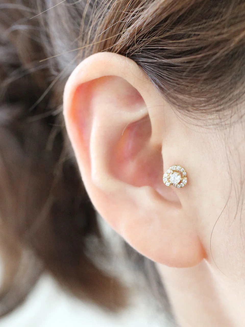 14K Gold Camelia Flower Tragus Piercing 18G16G - Image 5