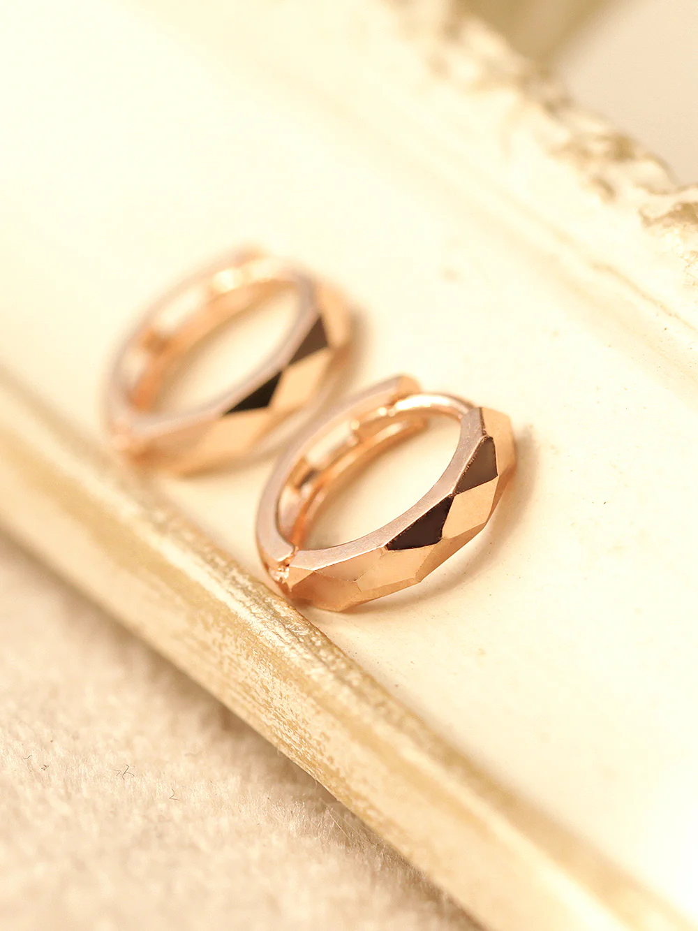 14K Gold Cutting Mini hoop earring - Image 3