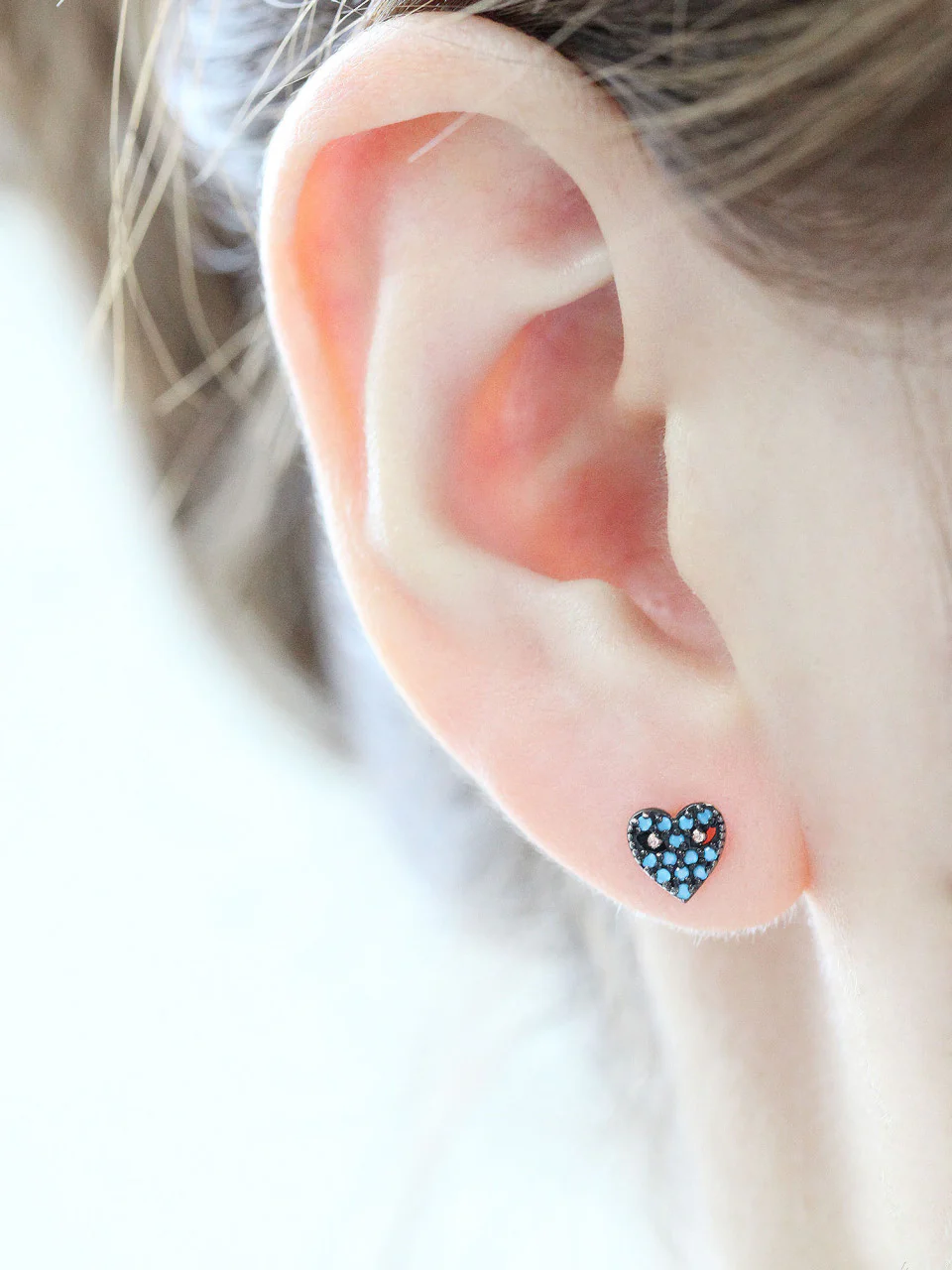 14K Gold CZ Heart Cartilage Earring 18G16G - Image 9