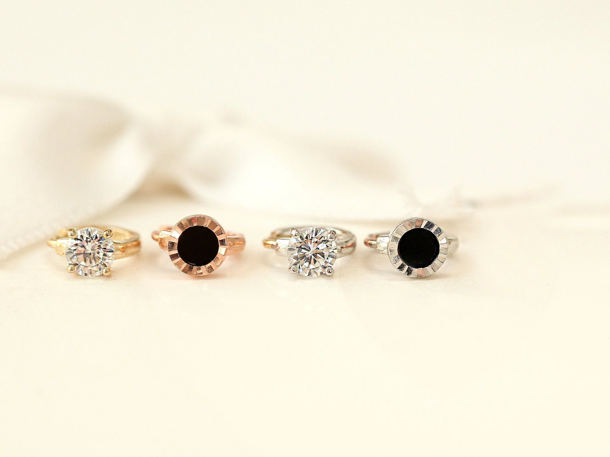 14K Gold CZ / Onyx Hoop Earring - Image 8