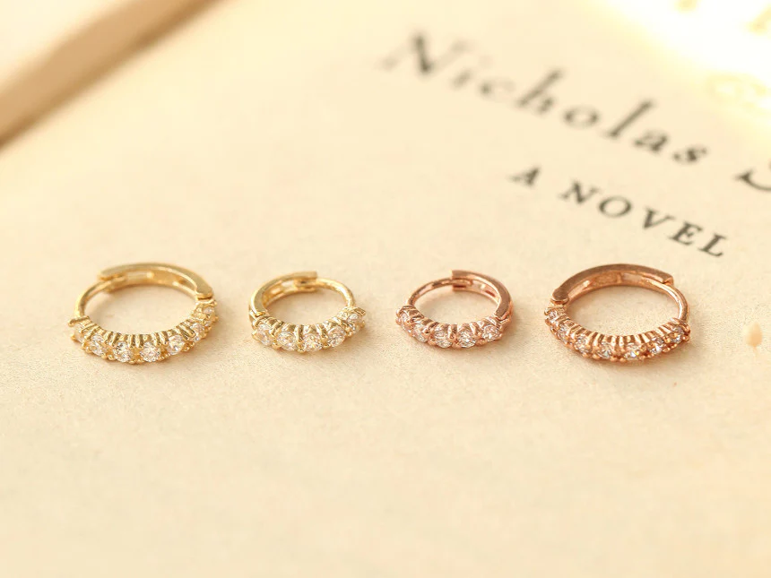 14K Gold Daily CZ Cartilage Hoop Earring - Image 17