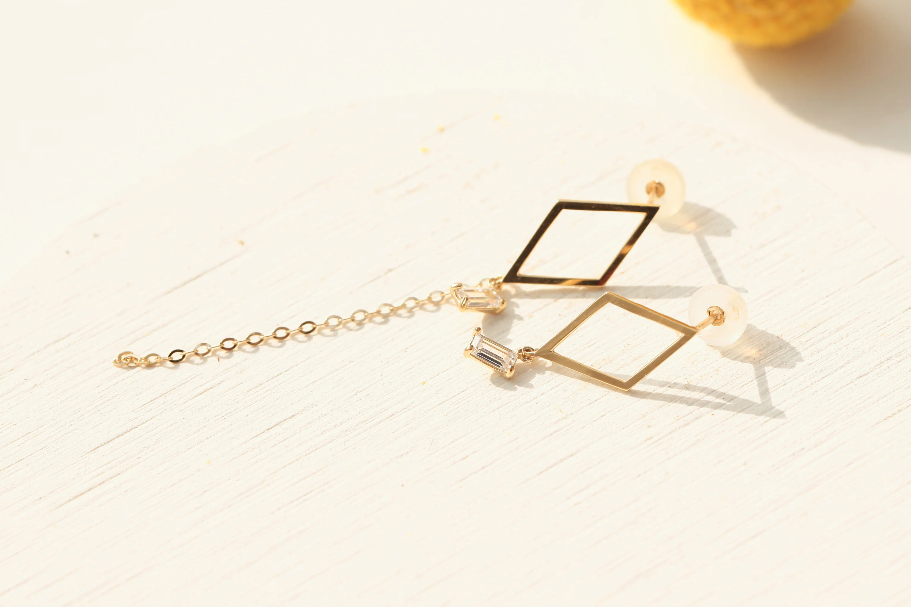 14K Gold Dia Square Drop Earring 20G - Image 8