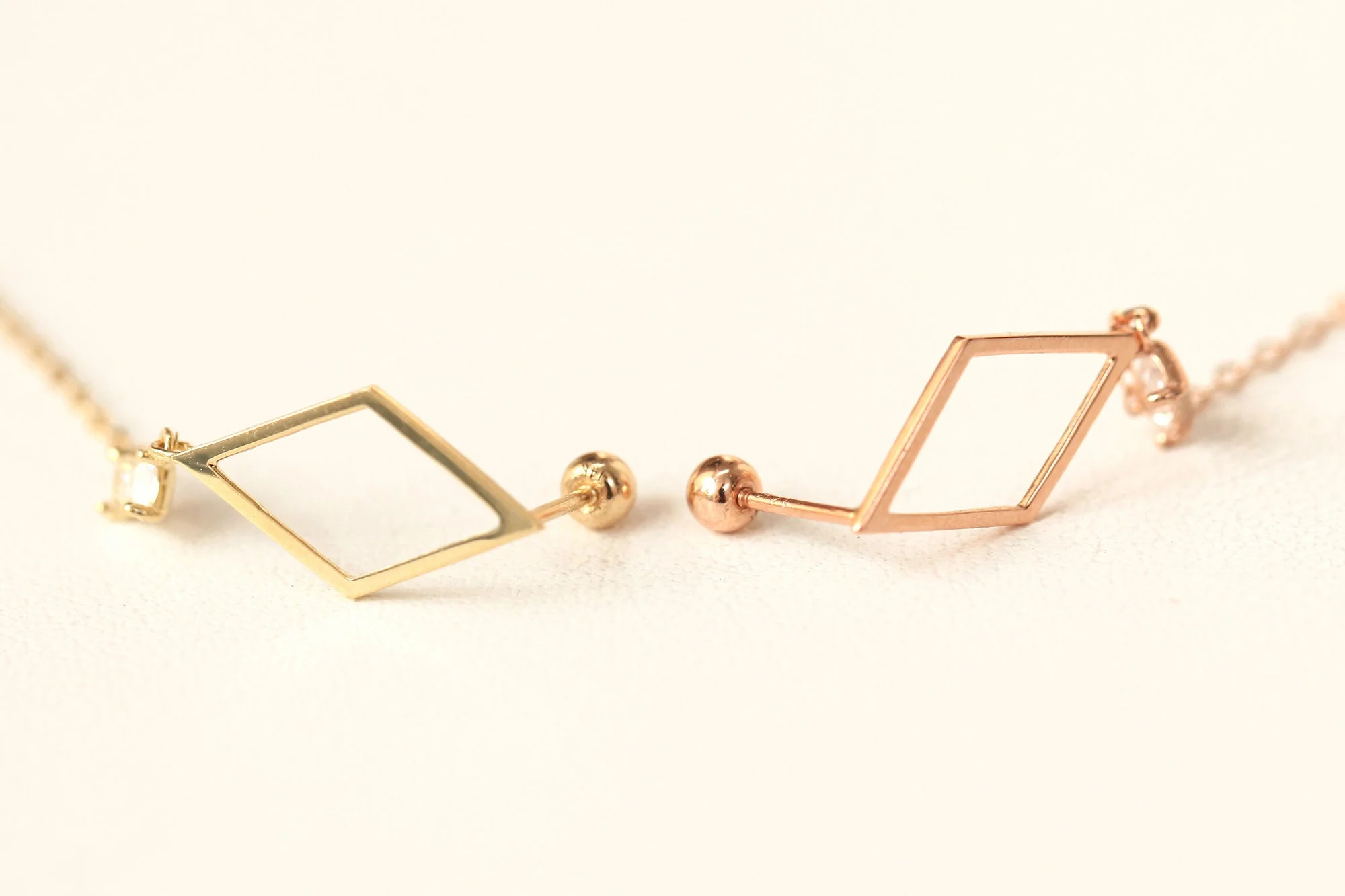 14K Gold Dia Square Drop Earring 20G - Image 9