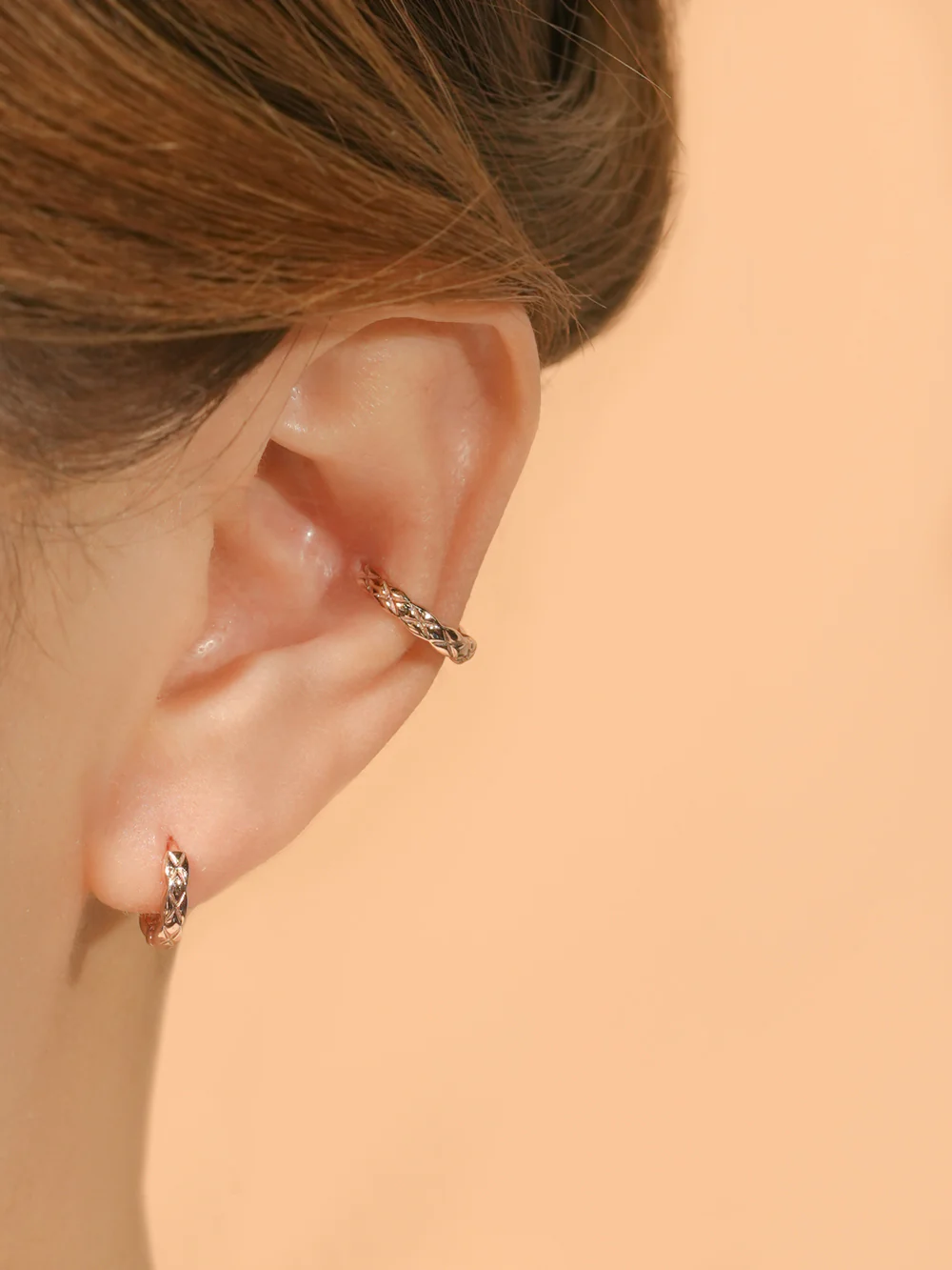 14K Gold Glow Cartilage Hoop Earring - Image 15