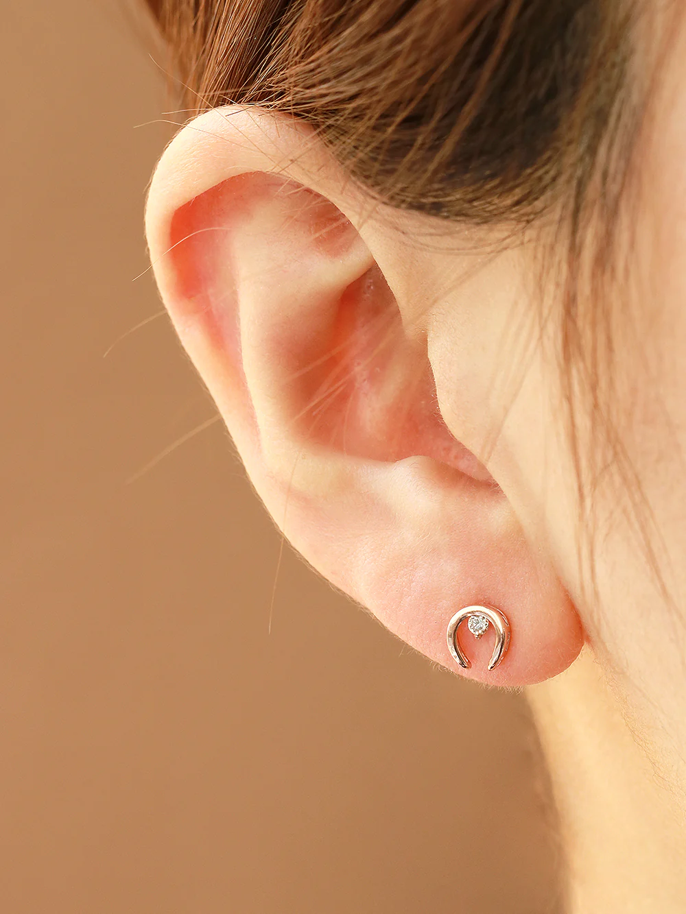 14K Gold Horse Hoof Cognac Diamond Earring - Image 5