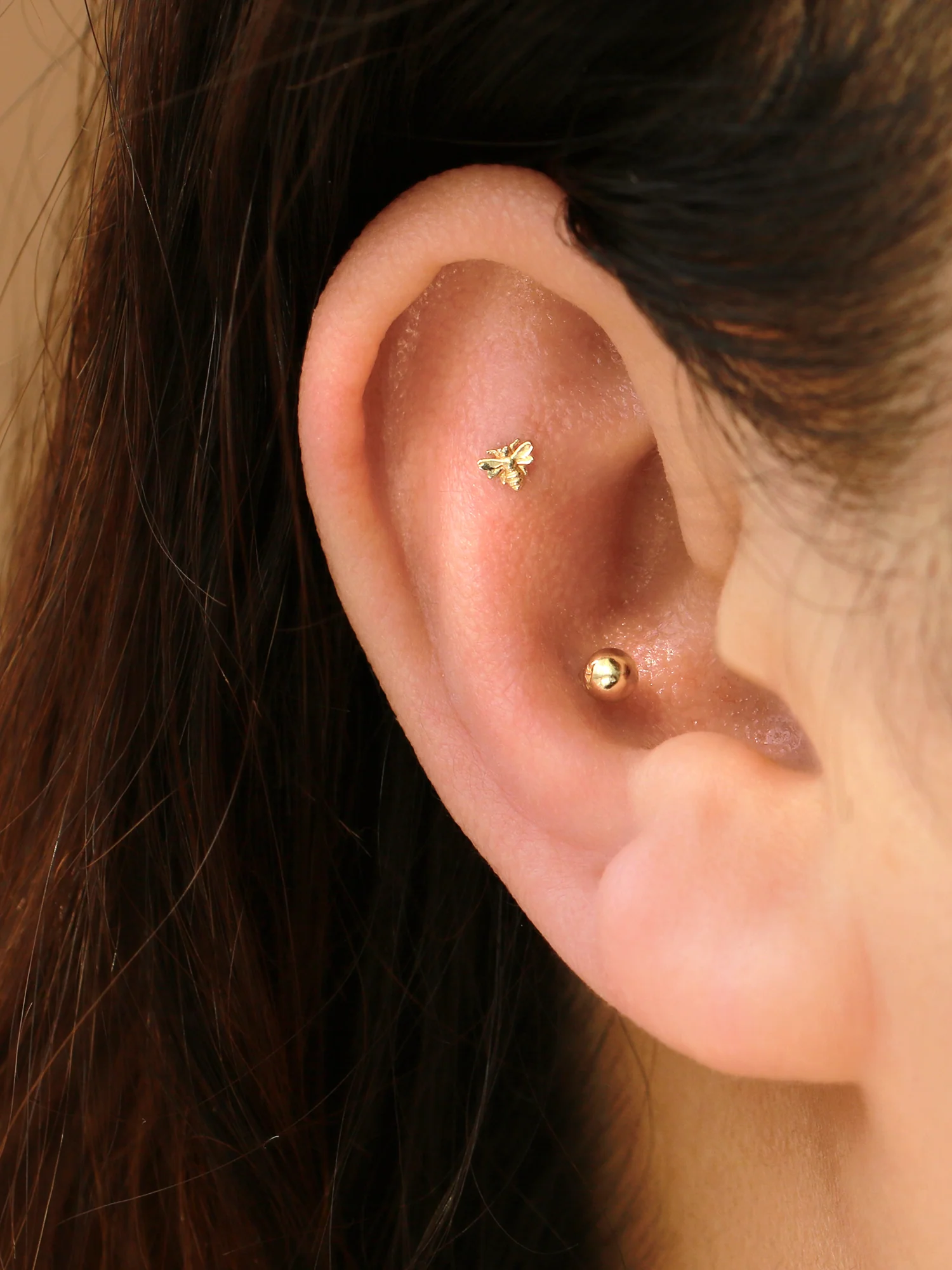 14K Gold Internally Bee Labret Piercing 18G16G - Image 5