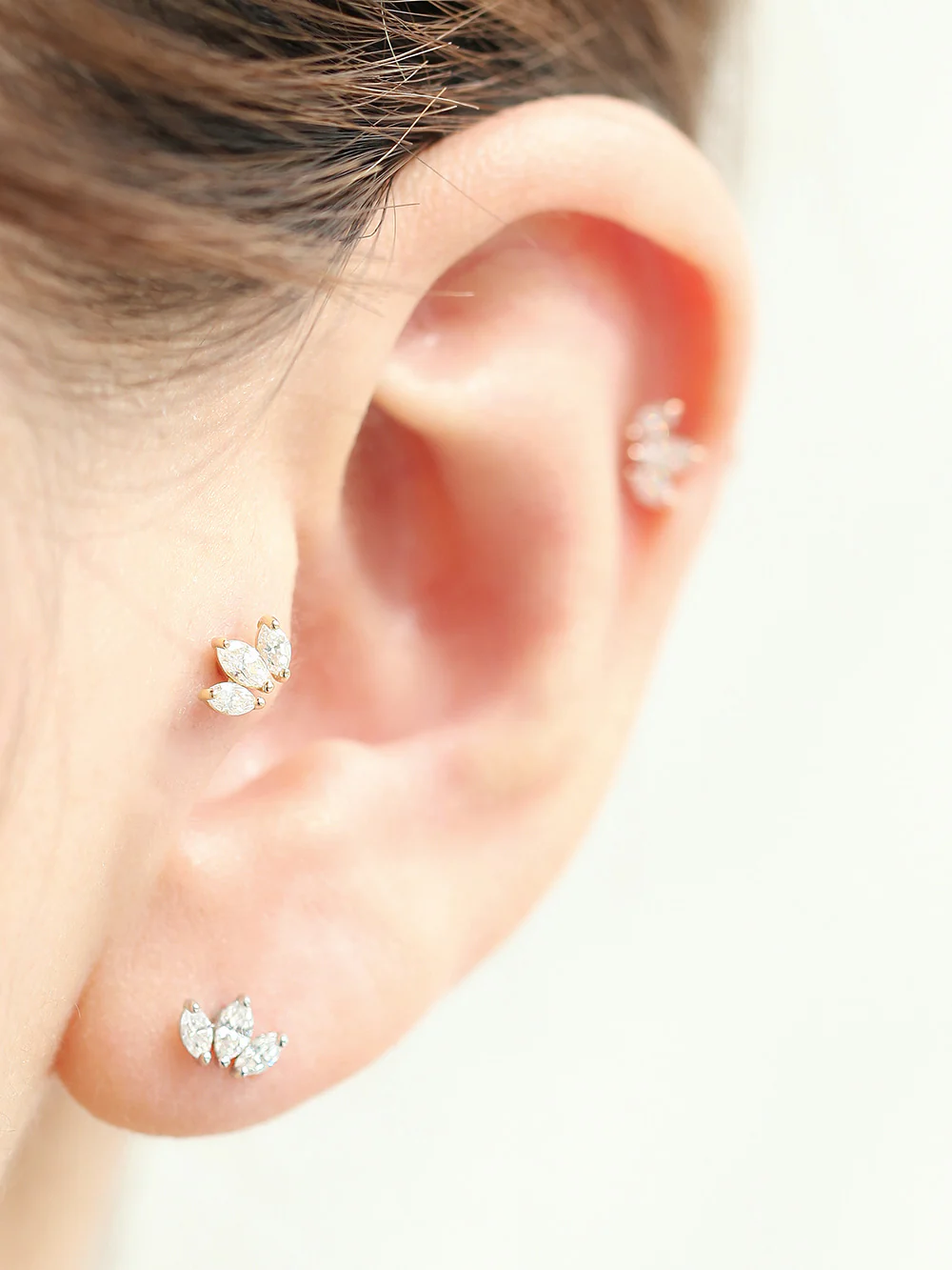 14K Gold Mini Tiara Tragus Labret Piercing 18G16G - Image 4