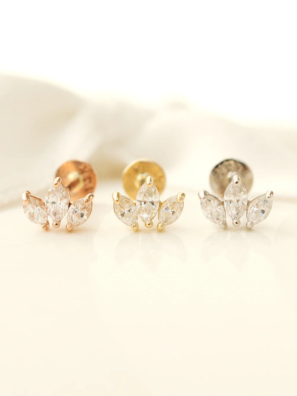 14K Gold Mini Tiara Tragus Labret Piercing 18G16G - Image 8