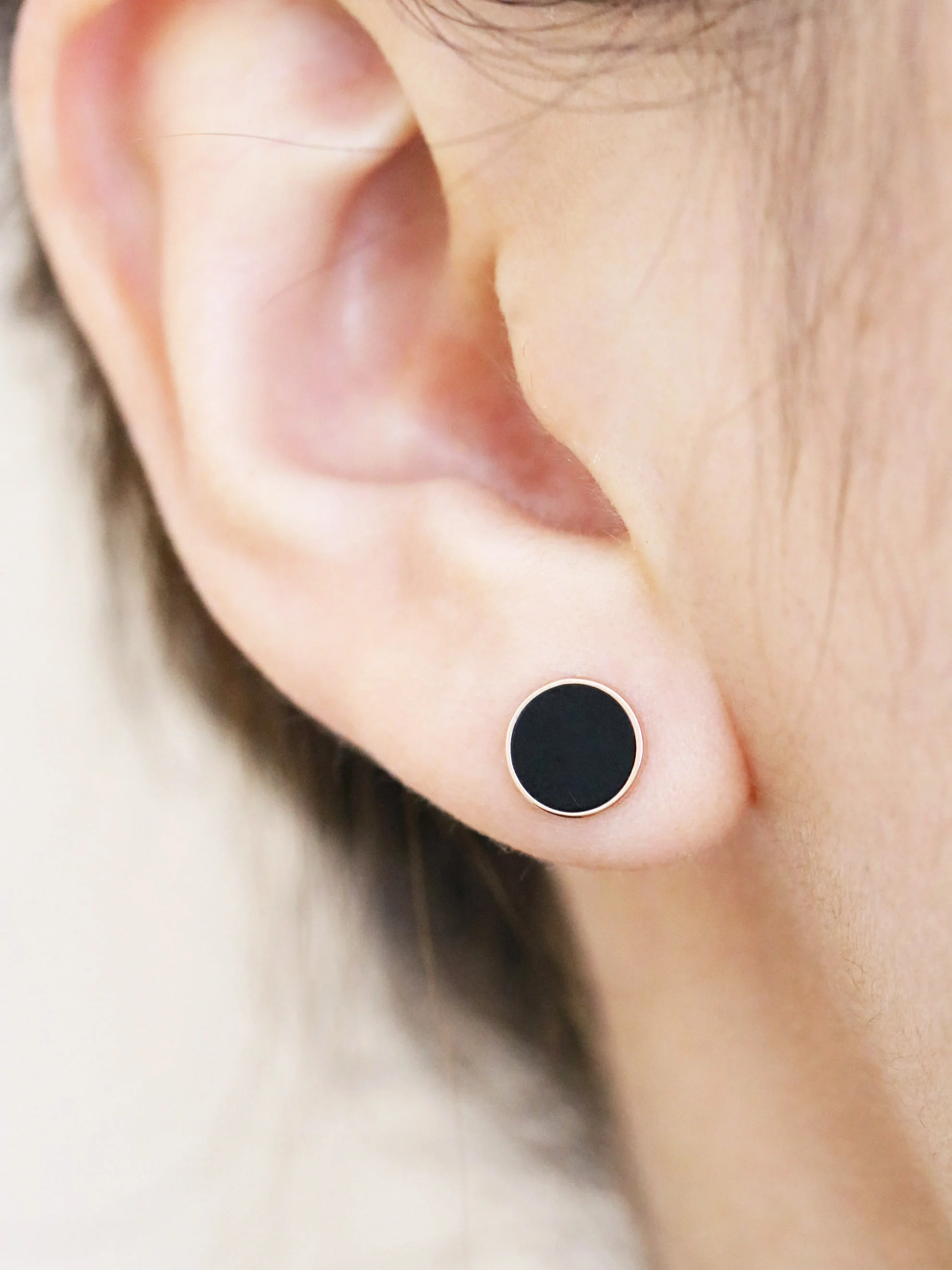 14K Gold Onyx Cartilage Earring S,M,L 18G16G - Image 8