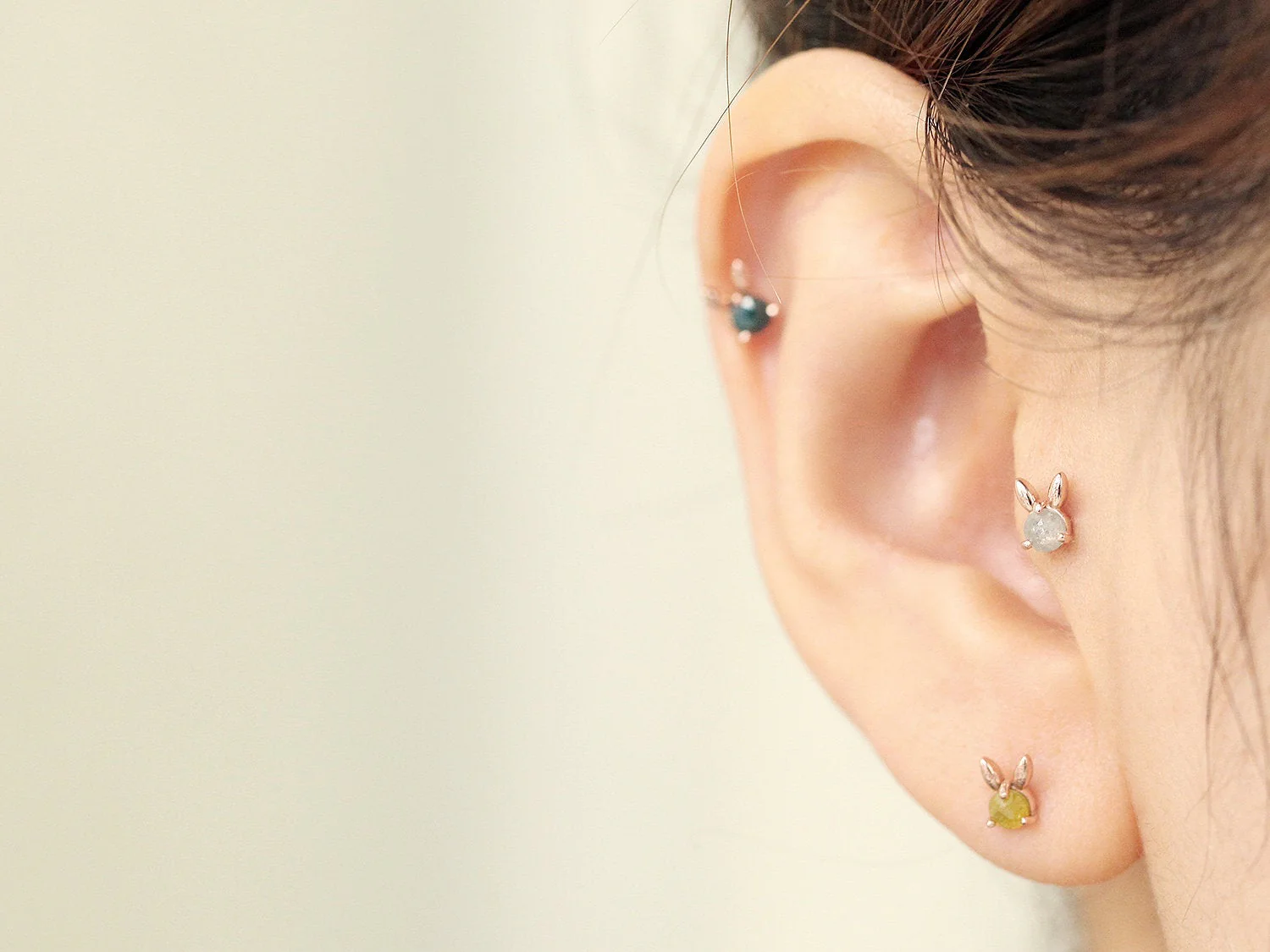 14K Gold Rough Diamond Rabbit Cartilage Earring 18G16G - Image 4