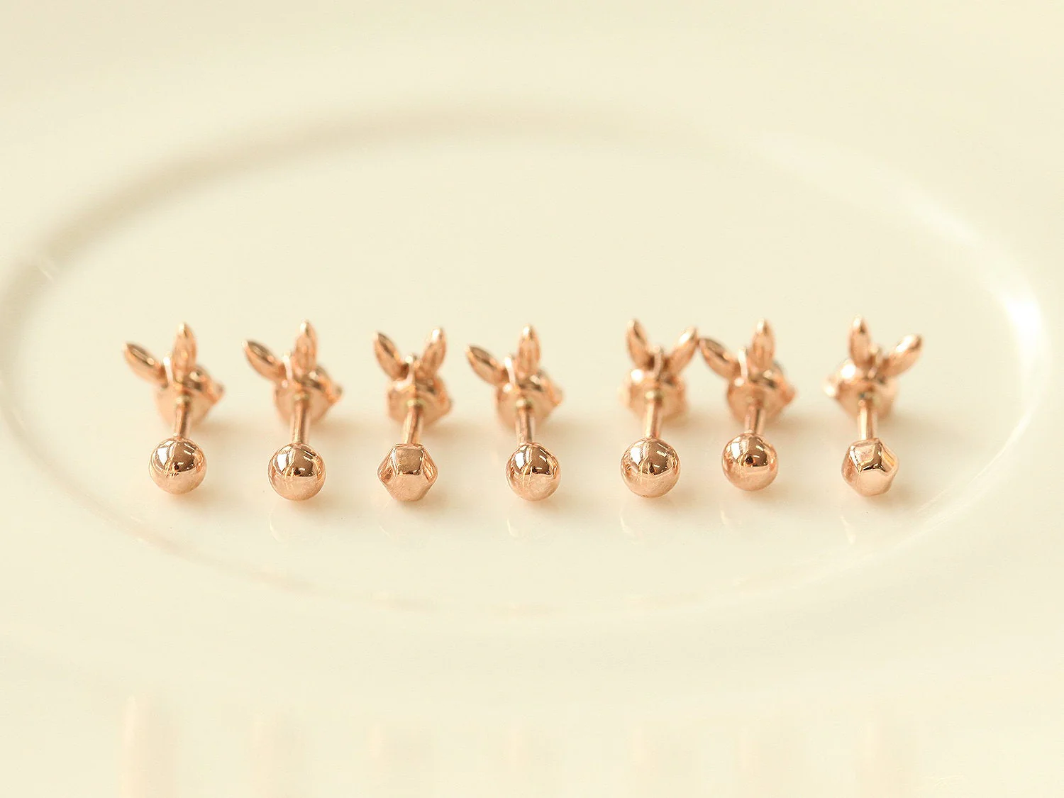 14K Gold Rough Diamond Rabbit Cartilage Earring 18G16G - Image 8