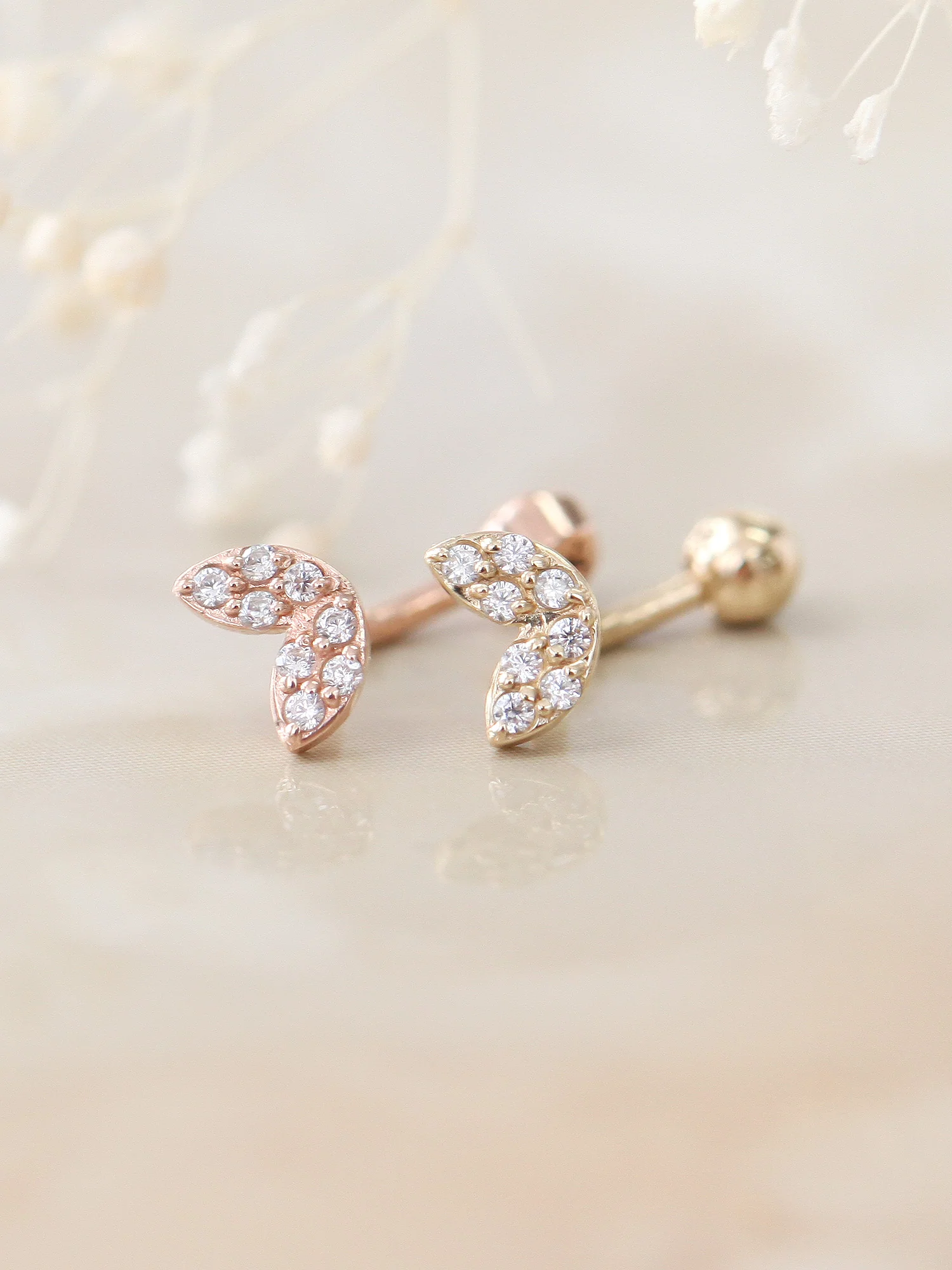 14K Gold Sprout Rook Piercing 18G16G - Image 3