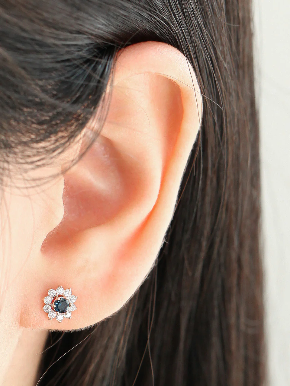 14K Gold Sun Flower Tragus Piercing 18G16G - Image 10