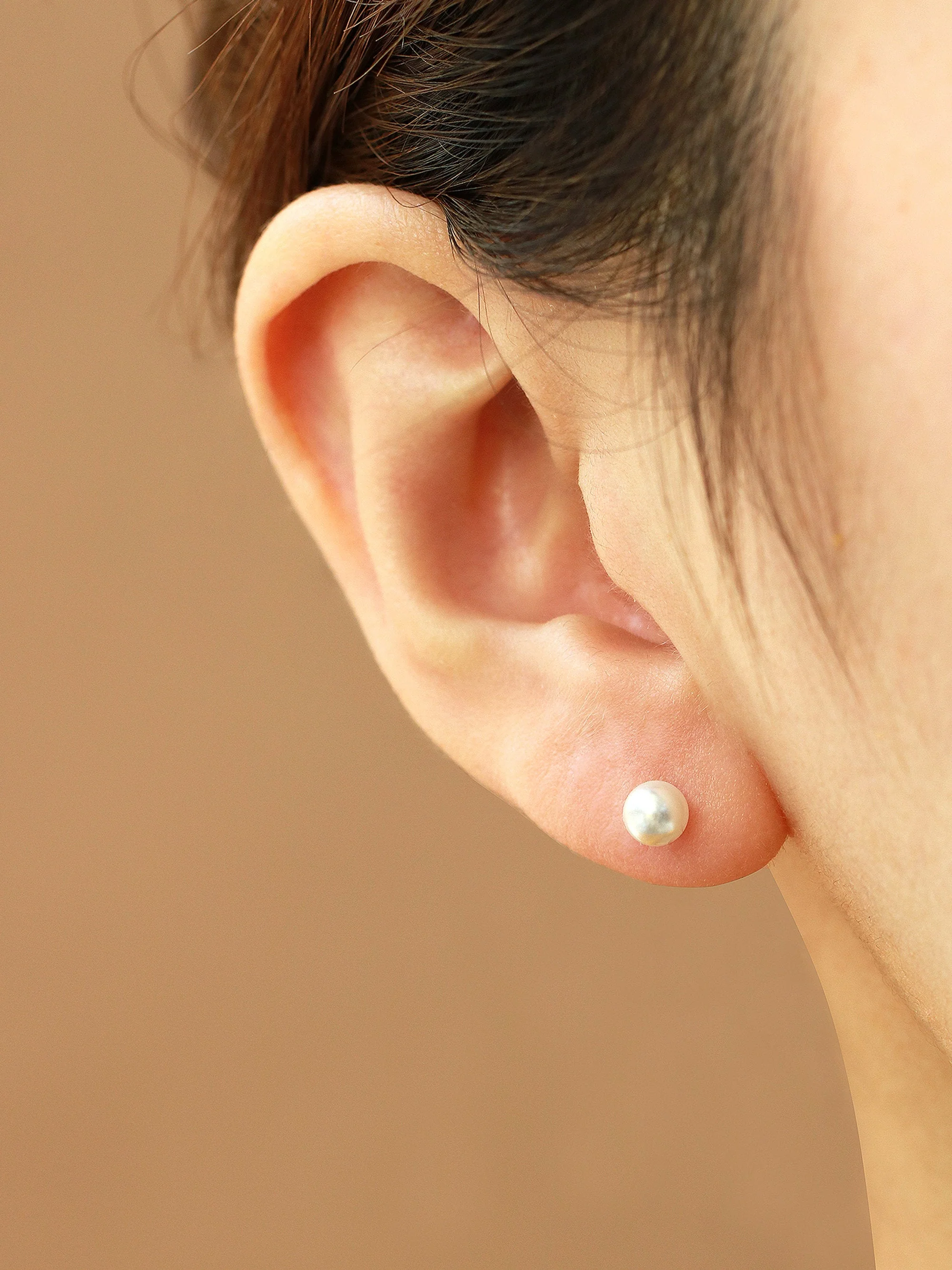 14K Gold Swarovski Pearl Stud Earring - Image 5