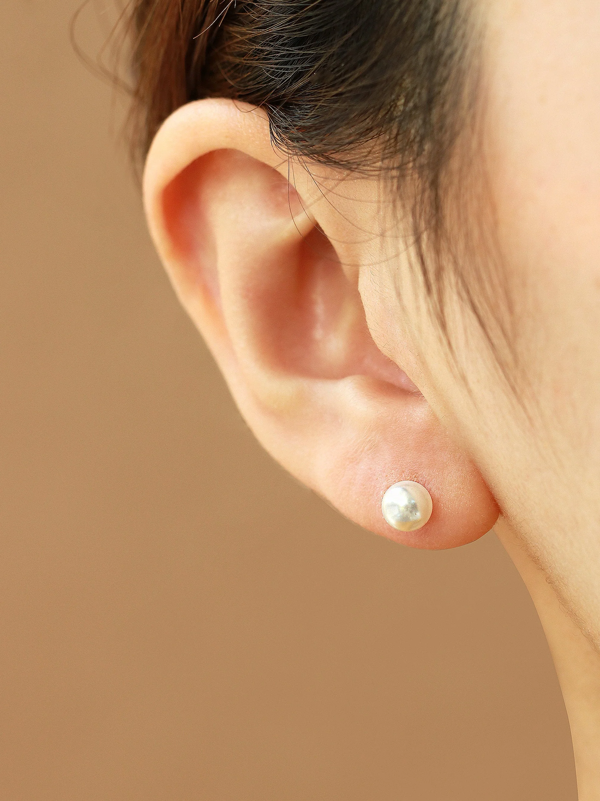 14K Gold Swarovski Pearl Stud Earring - Image 6