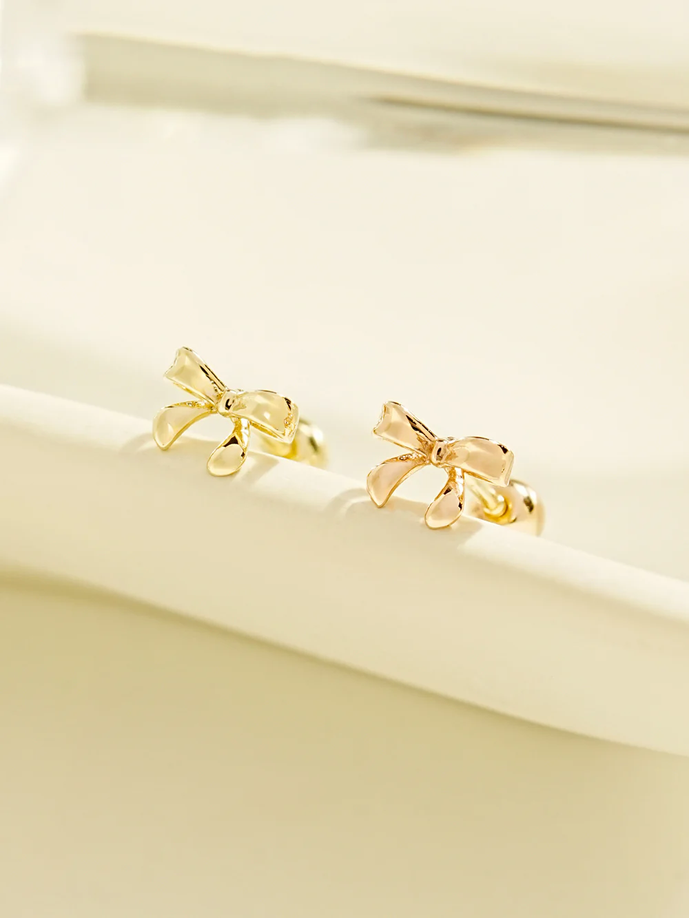 14K Gold Sweet Ribbon Cartilage Earring 20G18G16G - Image 5