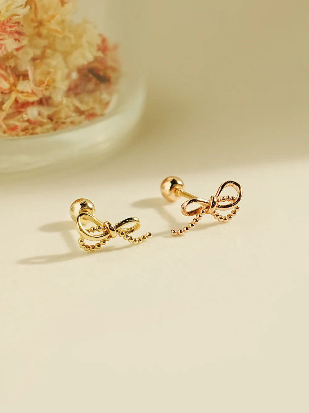 14K Gold Tail Ribbon Cartilage Earring 20G18G16G - Image 3
