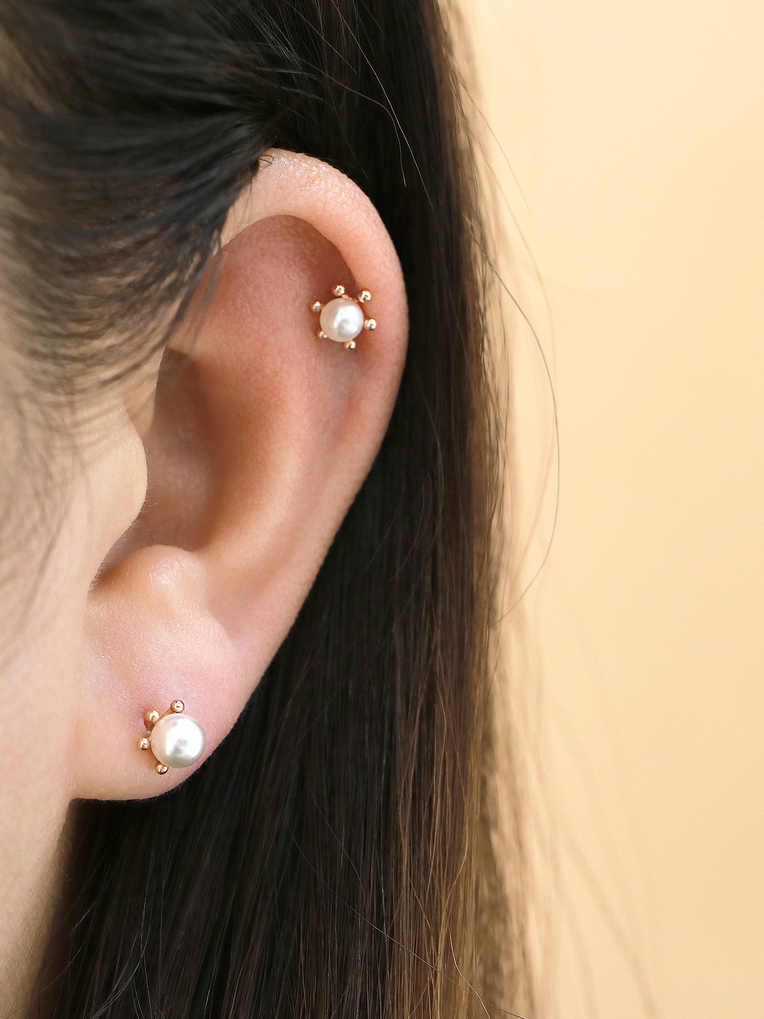 14K Gold Triple Flower Pearl Cartilage Earring 18G16G - Image 12