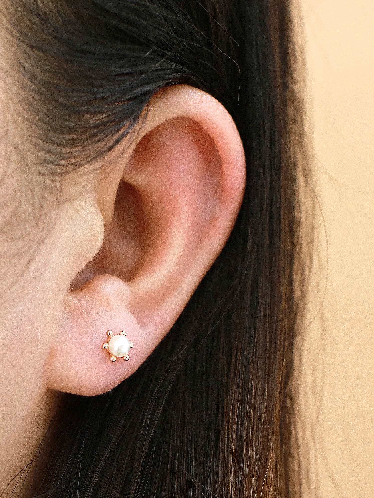 14K Gold Triple Flower Pearl Cartilage Earring 18G16G - Image 13