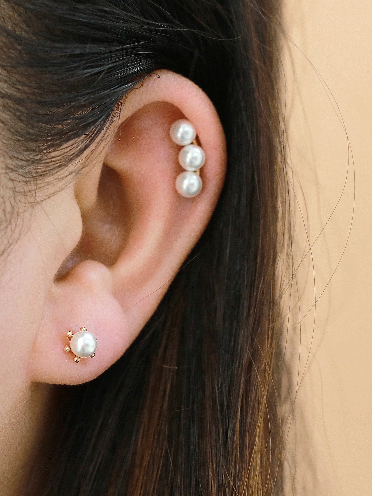 14K Gold Triple Flower Pearl Cartilage Earring 18G16G - Image 16