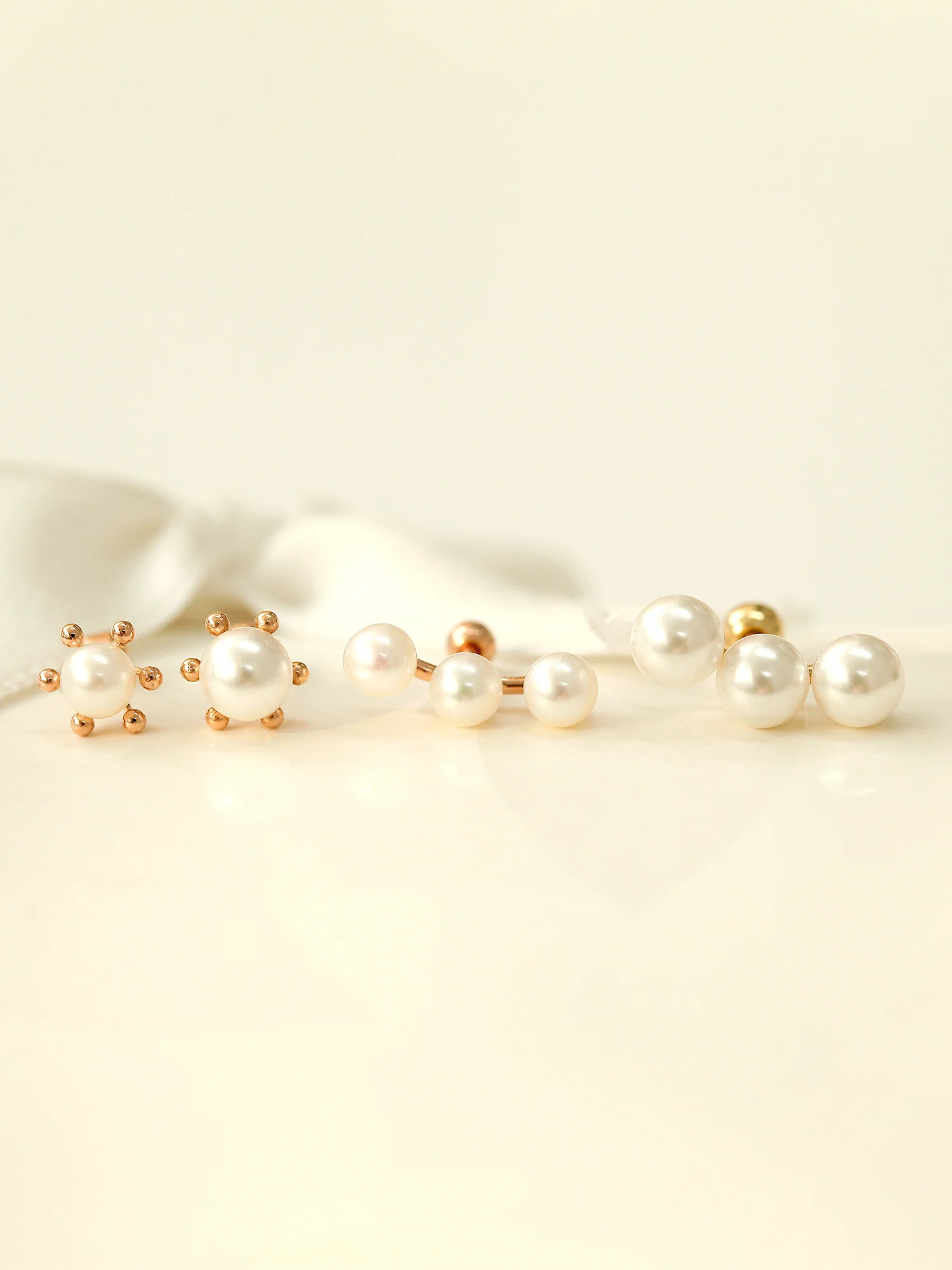 14K Gold Triple Flower Pearl Cartilage Earring 18G16G - Image 3