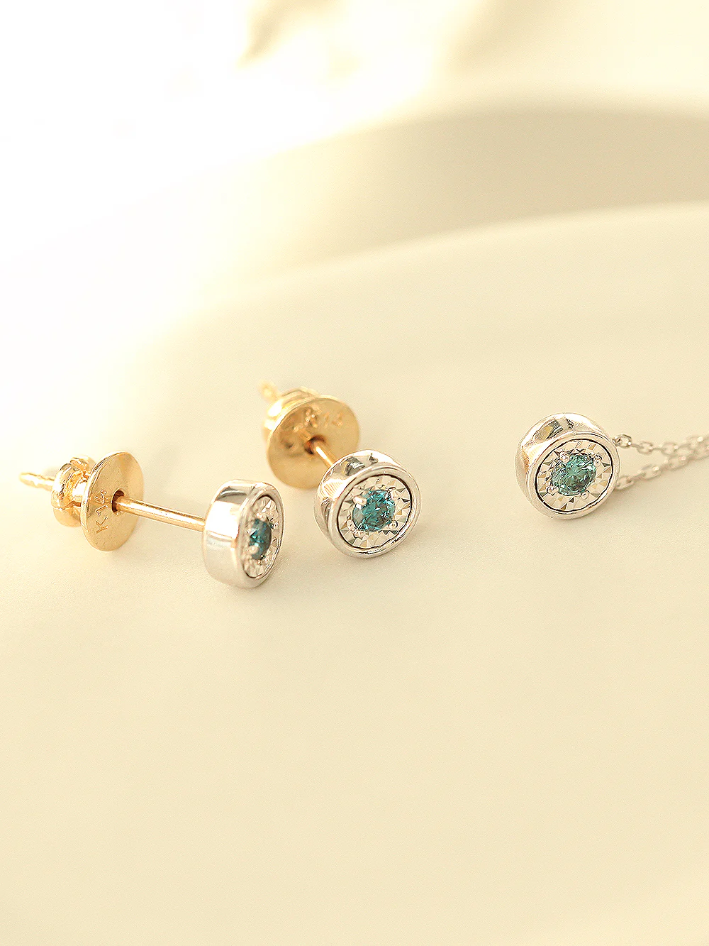 14K Gold White Blue Diamond Earring - Image 3