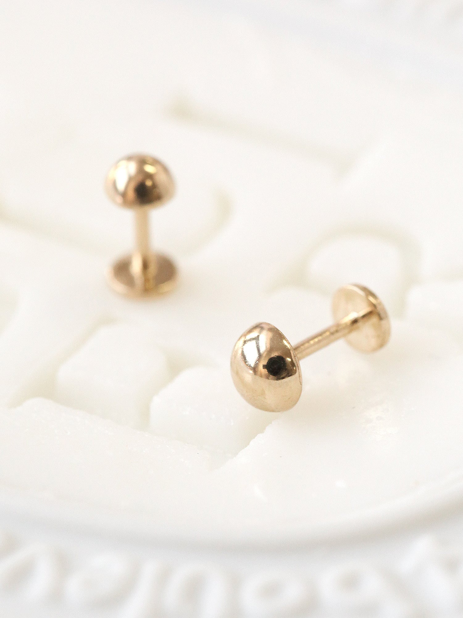 14K Gold Semicircle Labret Piercing 18G16G - Image 4