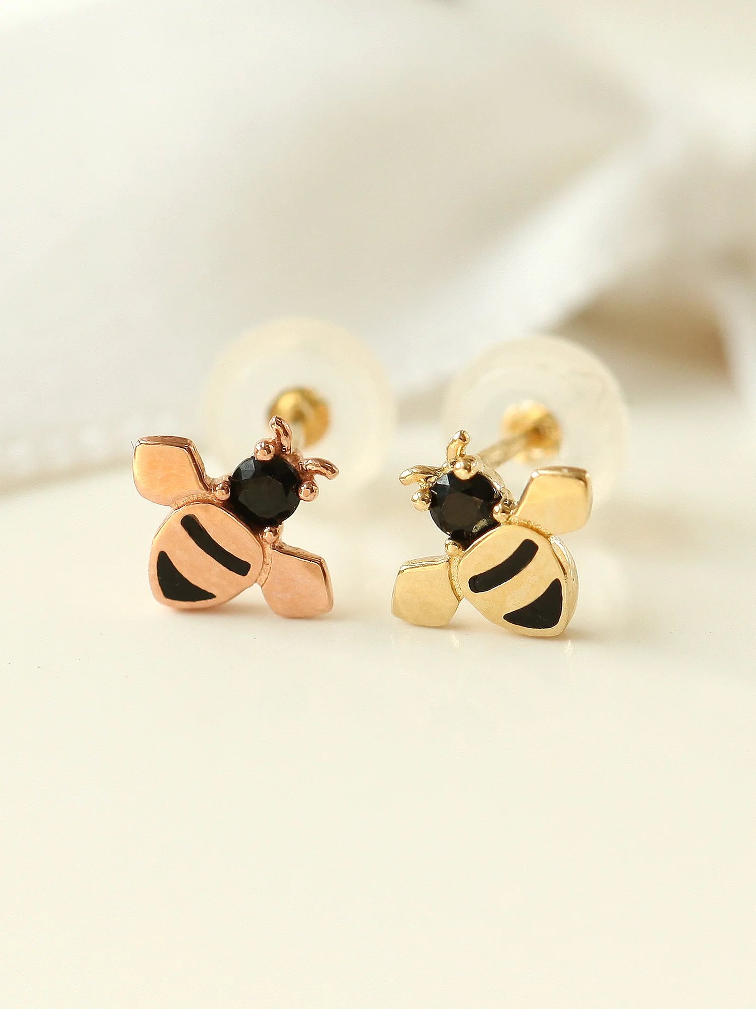 14K Gold Honey Bee Cartilage Earring 20G - Image 4
