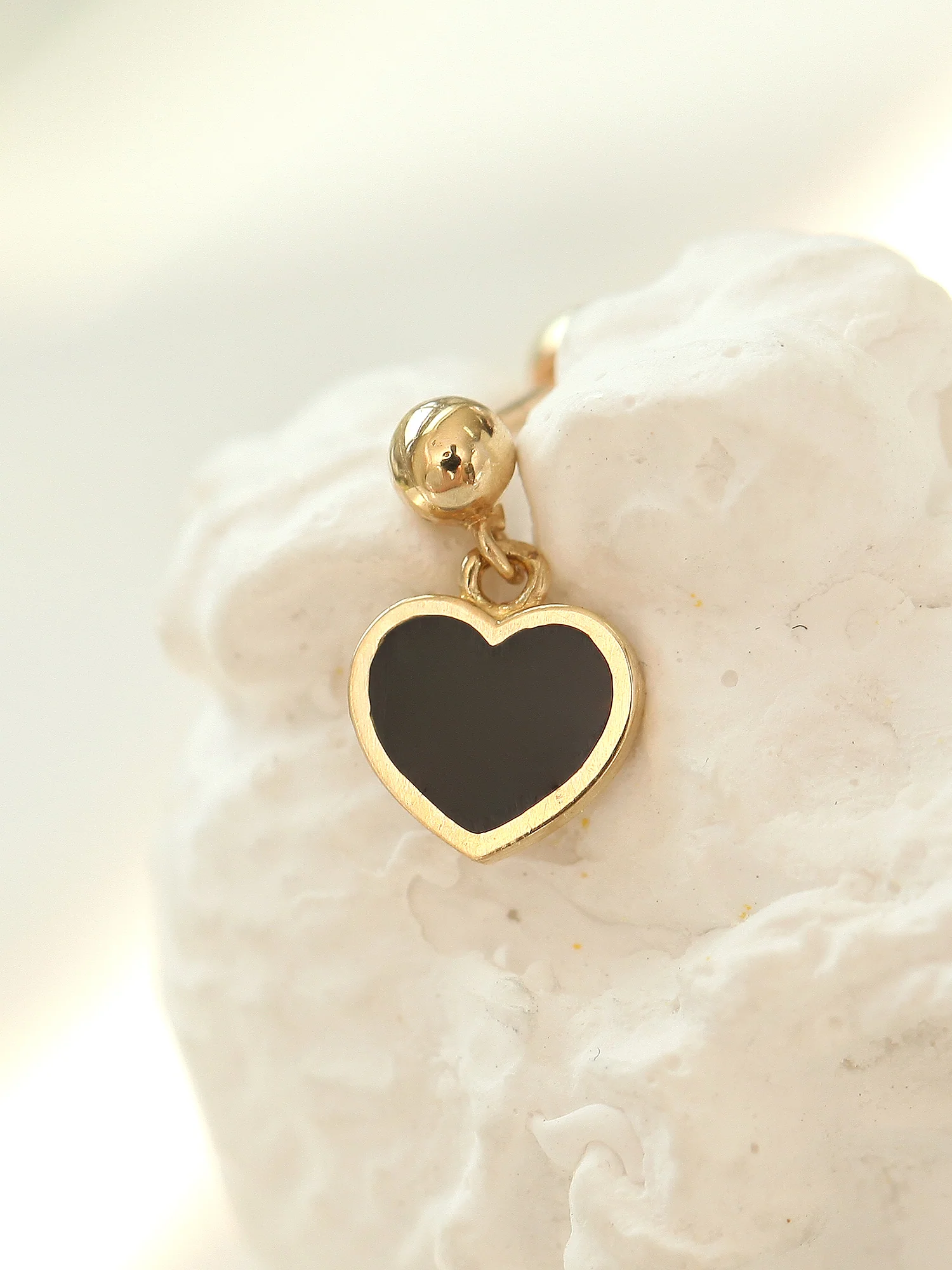 14K Gold Cross / Heart Cartilage earring 20g - Image 4