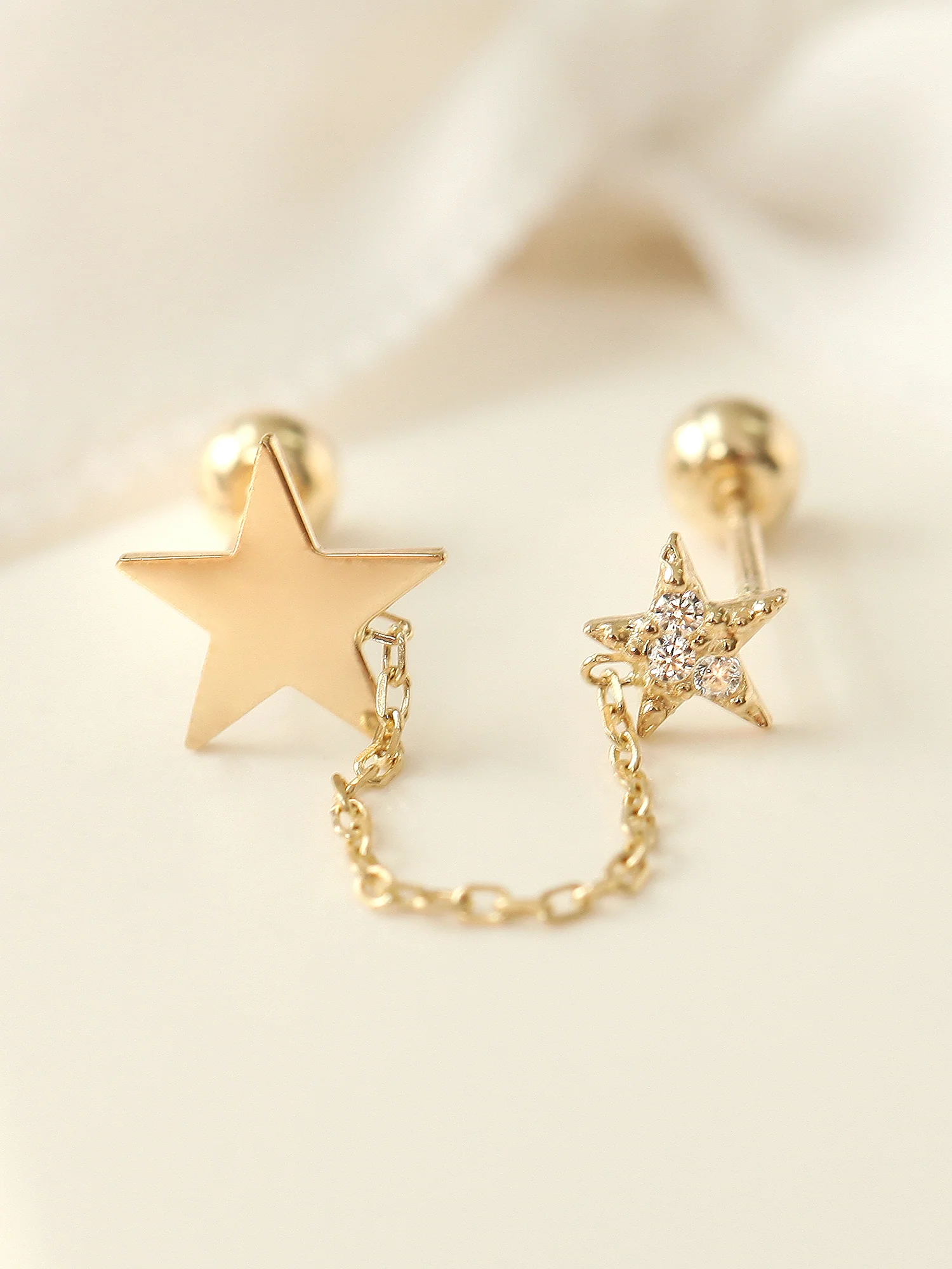 14K Gold Double Star Layered Cartilage Earring 20G - Image 5
