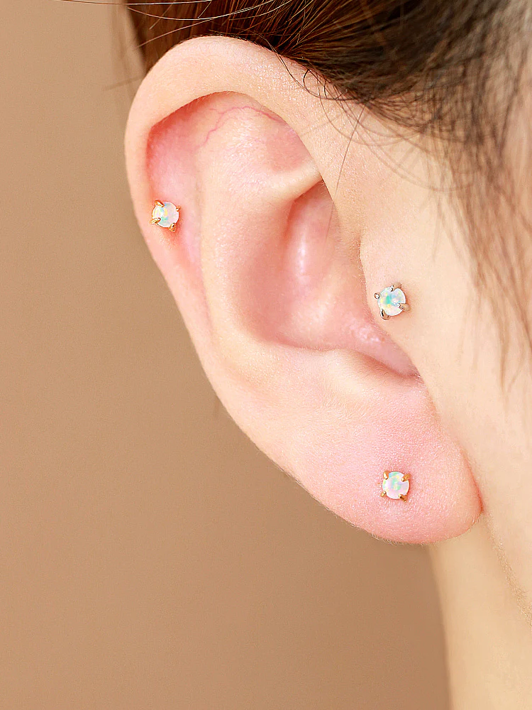 3mm Opal Cartilage piercing - Image 8