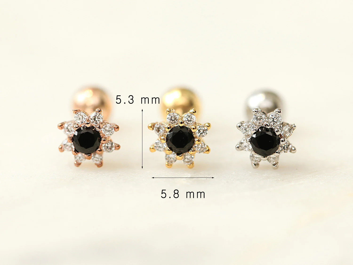Black Flower Cartilage earring - Image 5