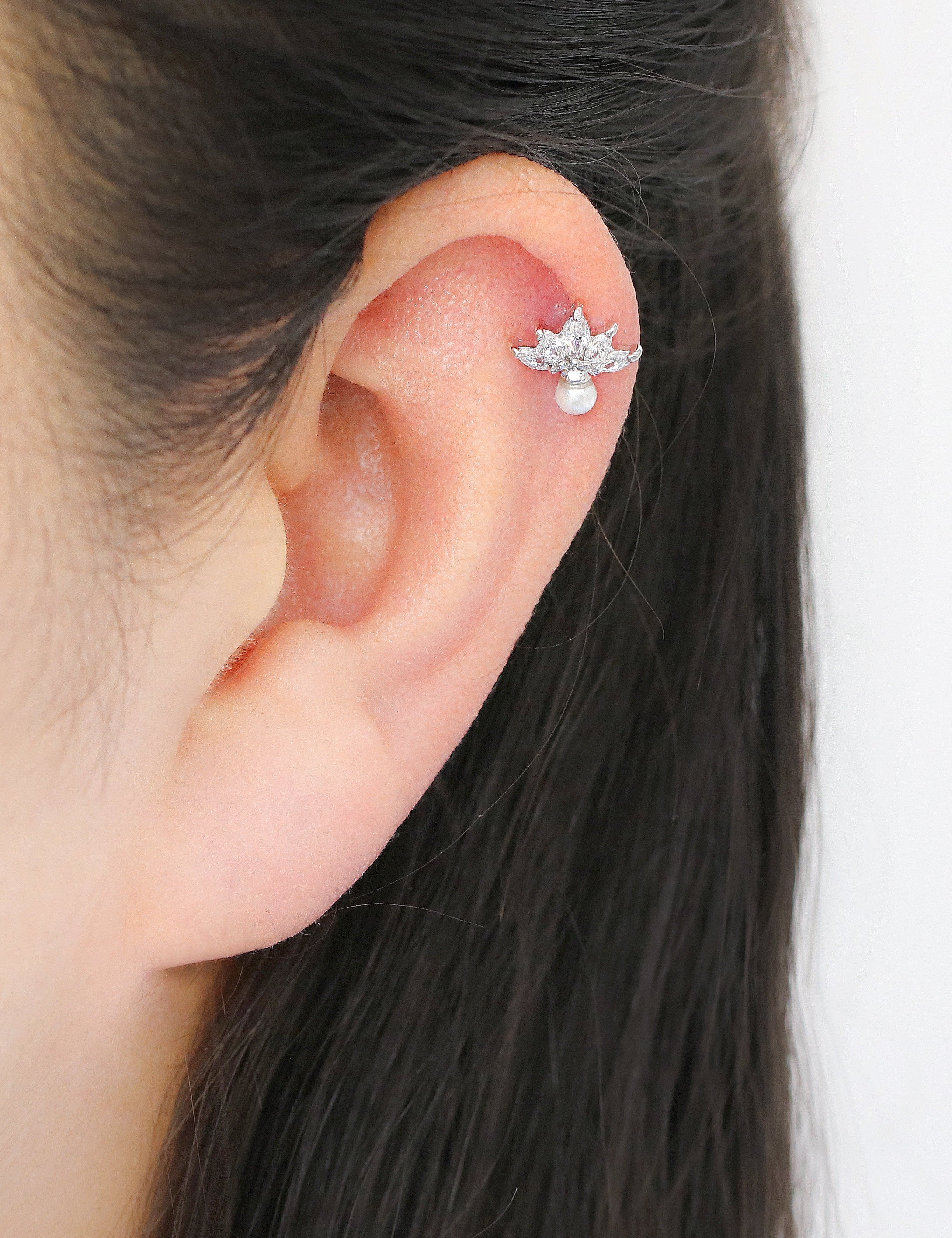Crown pearl Ear Piercing - Image 3