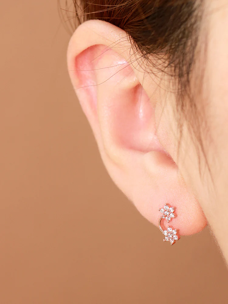 Double Flower Cartilage earring - Image 3