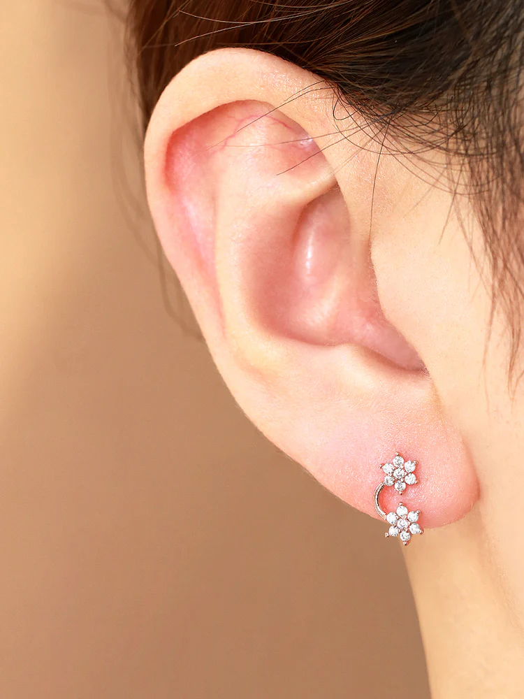Double Flower Cartilage earring - Image 4