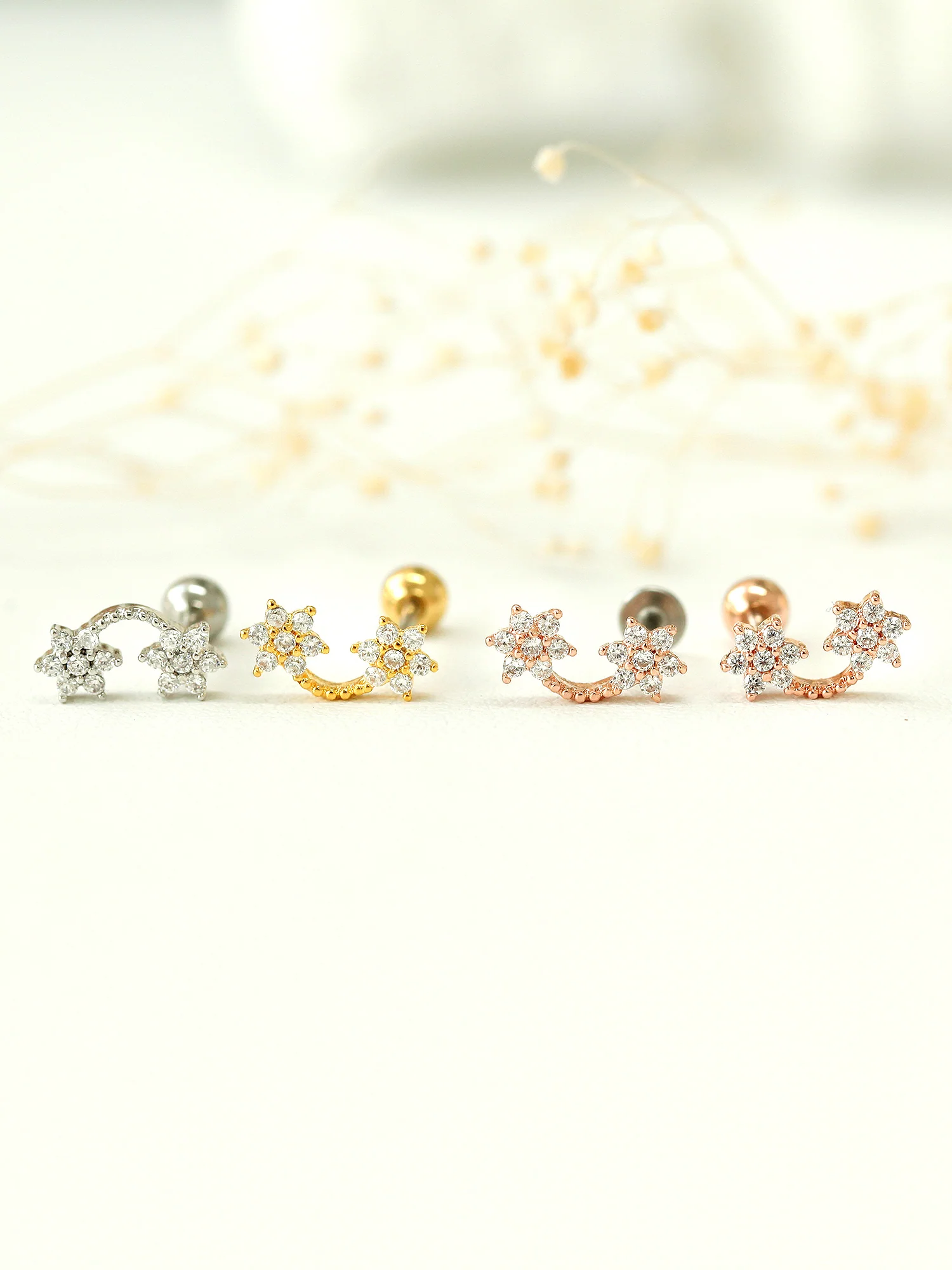 Double Flower Cartilage earring - Image 6